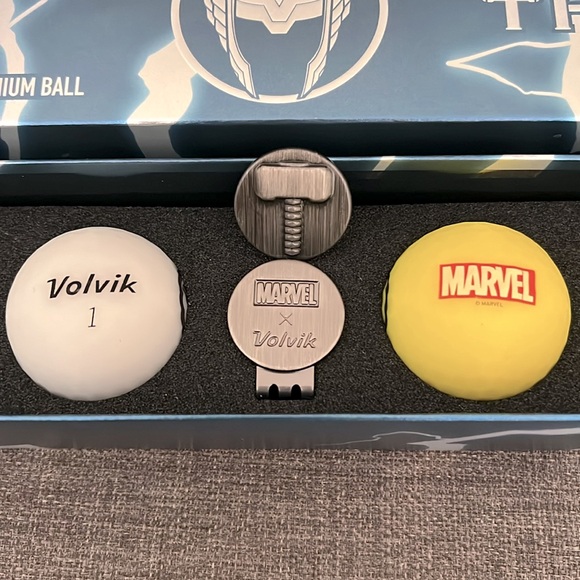 3-piece golf ball and golf ball marker Thor edition set - Picture 3 of 4
